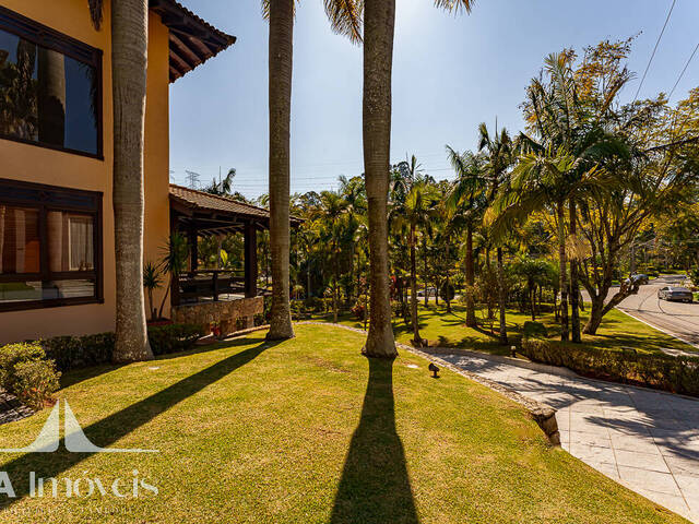 Casa para Venda em Santana de Parnaíba - 5