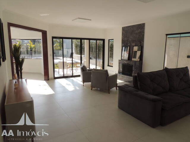 Casa para Locação em Santana de Parnaíba - 4