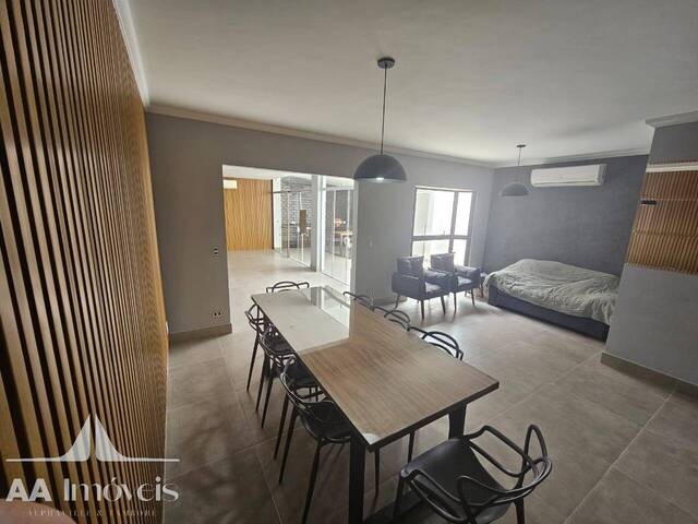 Casa para Venda em Santana de Parnaíba - 4