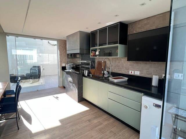 Casa para Venda em Santana de Parnaíba - 5