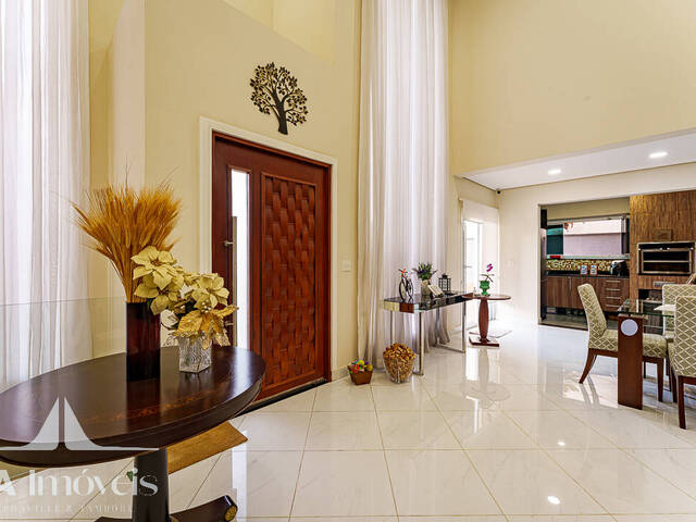 Casa para Venda em Santana de Parnaíba - 5