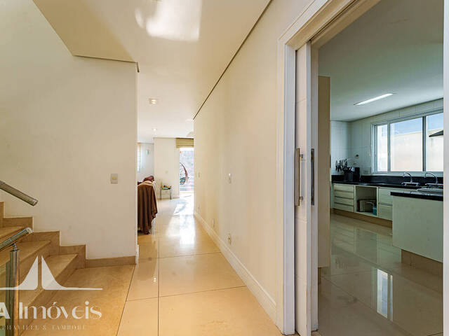 Casa para Venda em Santana de Parnaíba - 5