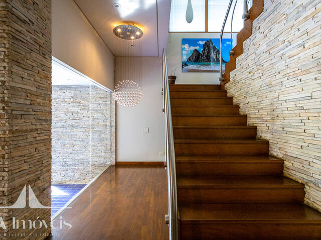 Casa para Venda em Santana de Parnaíba - 5
