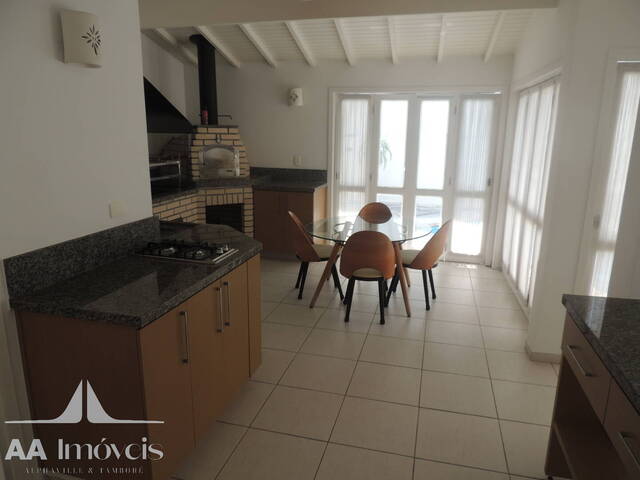 Casa para Venda em Santana de Parnaíba - 5