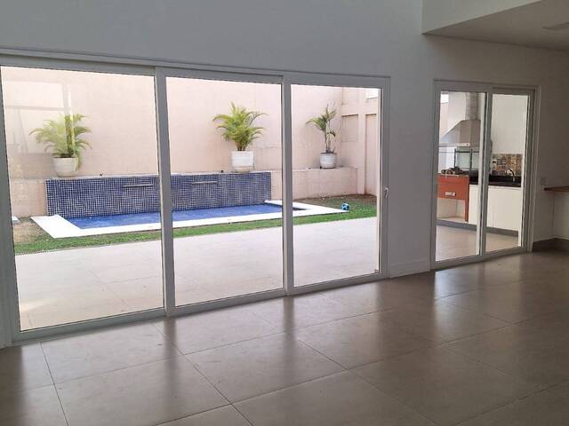 #1220 - Casa para Locação em Santana de Parnaíba - SP - 3