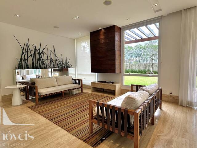 Casa para Venda em Santana de Parnaíba - 4