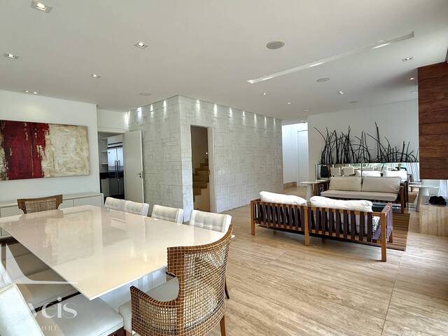 Casa para Venda em Santana de Parnaíba - 5