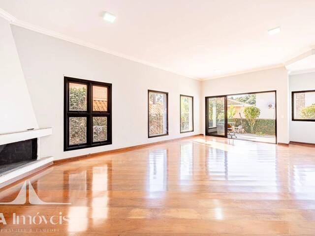 #603 - Casa para Venda em Santana de Parnaíba - SP