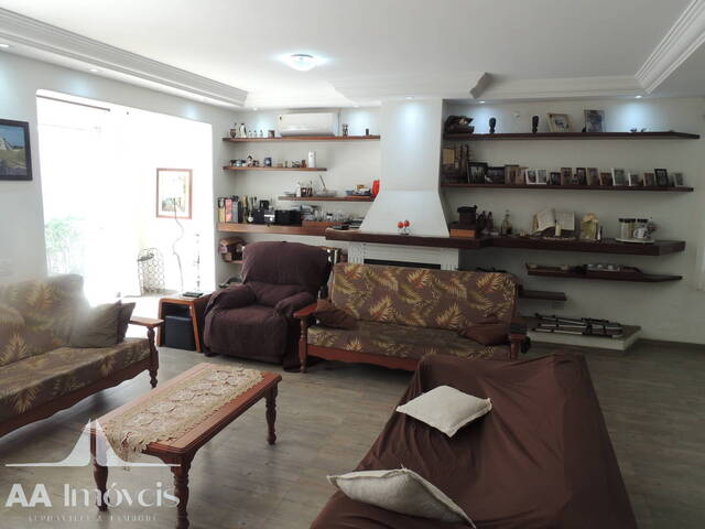 Casa para Venda em Santana de Parnaíba - 5