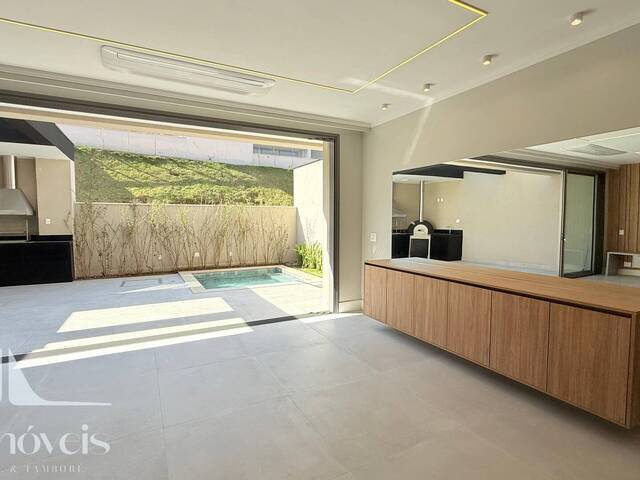 Casa para Venda em Santana de Parnaíba - 4