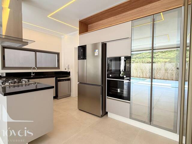 Casa para Venda em Santana de Parnaíba - 5