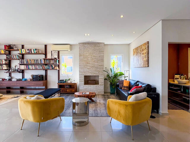 Casa para Venda em Santana de Parnaíba - 5