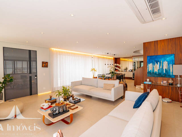 Casa para Venda em Santana de Parnaíba - 4