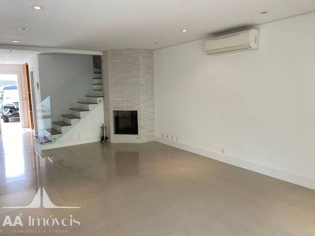 #1286 - Casa para Locação em Santana de Parnaíba - SP