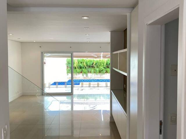 #1286 - Casa para Locação em Santana de Parnaíba - SP