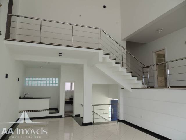 Casa para Venda em Santana de Parnaíba - 4