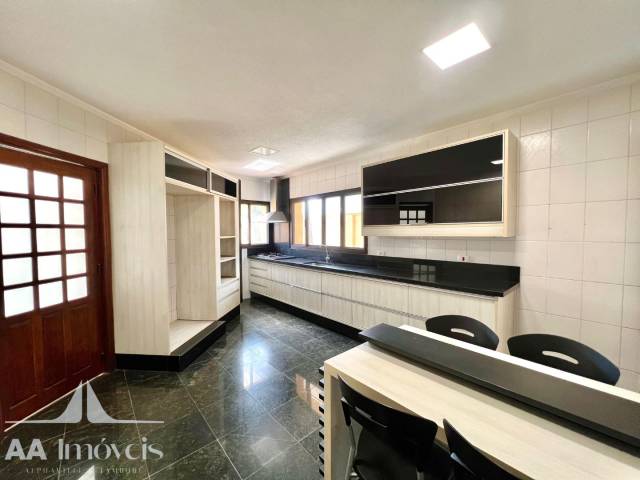 Casa para Venda em Santana de Parnaíba - 4