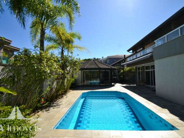 Casa para Venda em Santana de Parnaíba - 5
