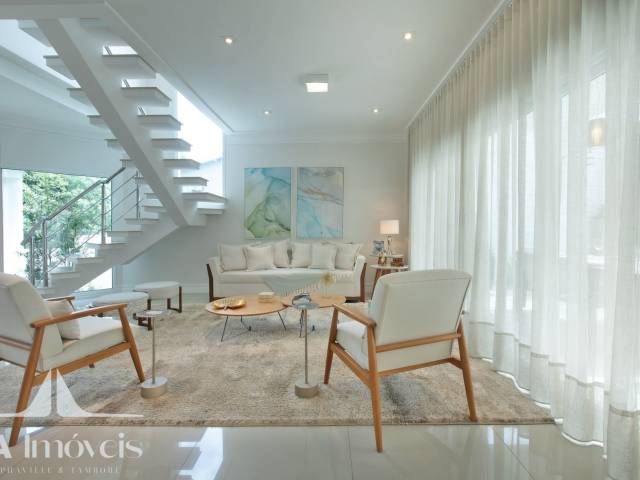 Casa para Venda em Santana de Parnaíba - 5