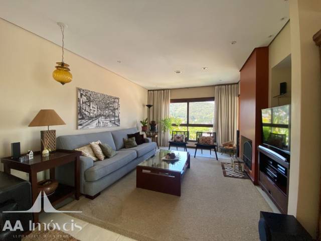 Casa para Venda em Santana de Parnaíba - 4