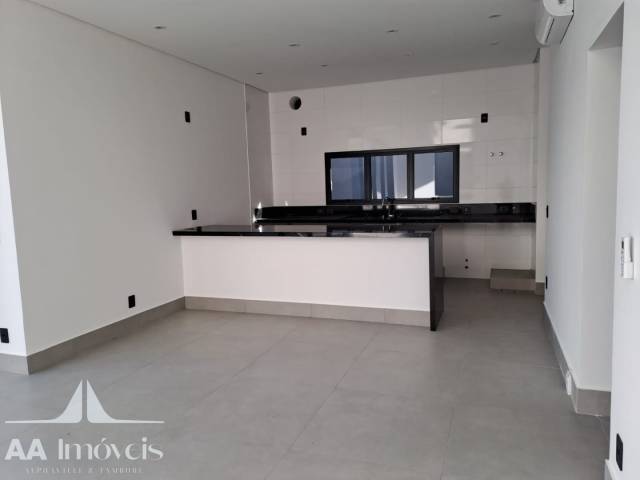 Casa para Venda em Santana de Parnaíba - 5