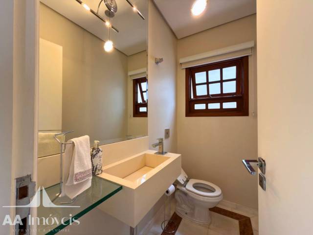 Casa para Venda em Santana de Parnaíba - 4