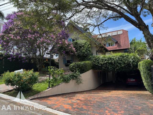 #1335 - Casa para Venda em Santana de Parnaíba - SP - 1