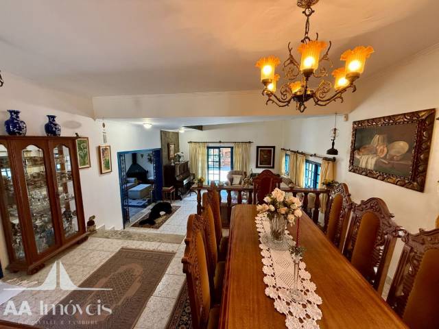 Casa para Venda em Santana de Parnaíba - 4