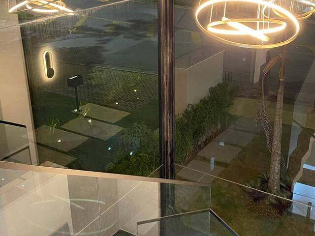 #1351 - Casa para Venda em Santana de Parnaíba - SP