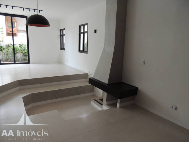 Casa para Venda em Santana de Parnaíba - 4