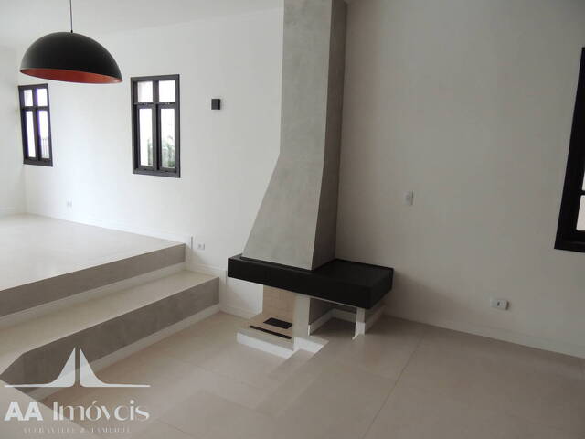 Casa para Venda em Santana de Parnaíba - 5