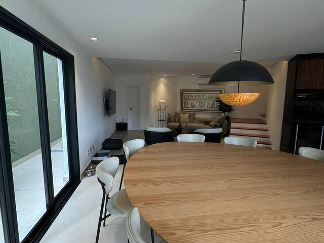 Casa para Venda em Santana de Parnaíba - 5