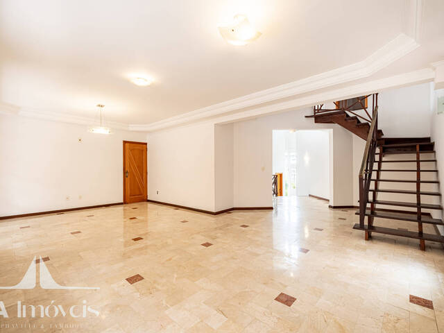 Casa para Venda em Santana de Parnaíba - 5