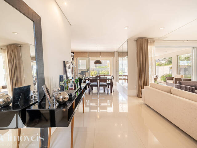 Casa para Venda em Santana de Parnaíba - 5