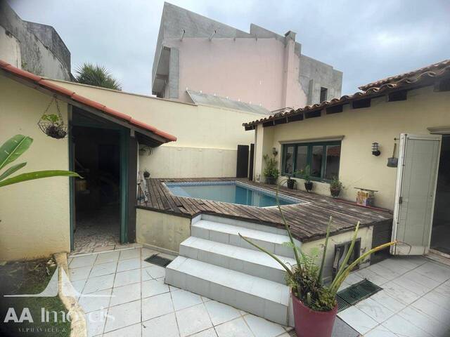 Casa para Venda em Santana de Parnaíba - 5
