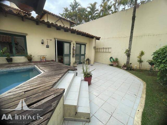 Casa para Venda em Santana de Parnaíba - 4