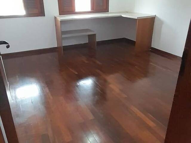 Casa para Venda em Santana de Parnaíba - 5