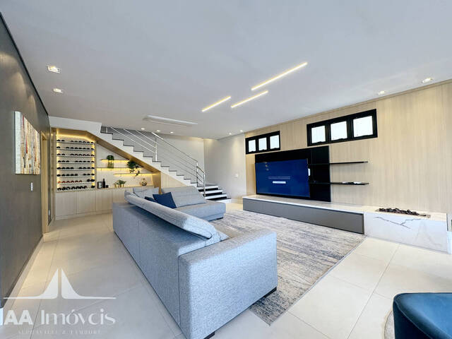 Casa para Venda em Santana de Parnaíba - 4
