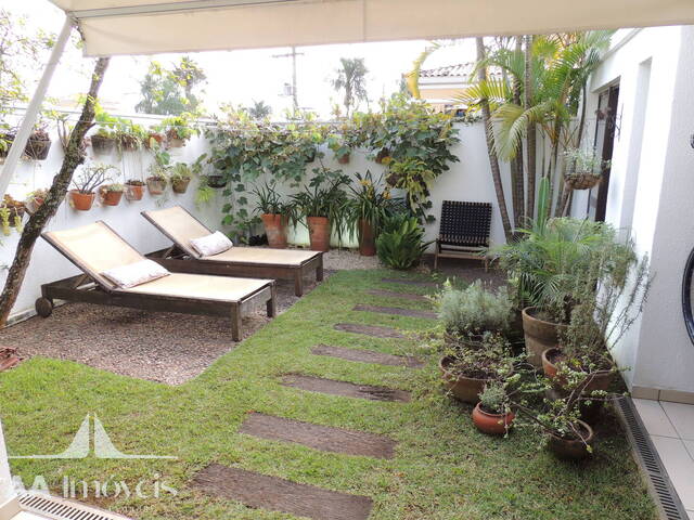 #1412 - Casa para Venda em Santana de Parnaíba - SP - 1