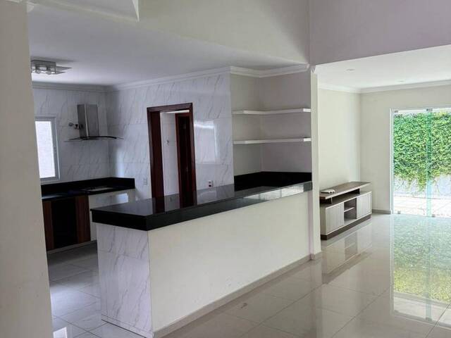 #1422 - Casa para Venda em Santana de Parnaíba - SP