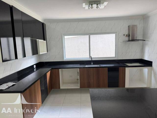 Casa para Venda em Santana de Parnaíba - 5