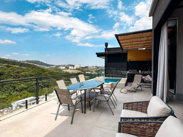 Casa para Venda em Santana de Parnaíba - 3