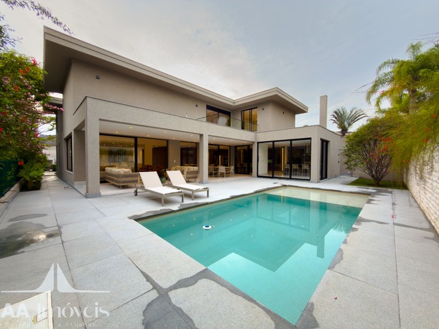 Casa para Venda em Santana de Parnaíba - 5