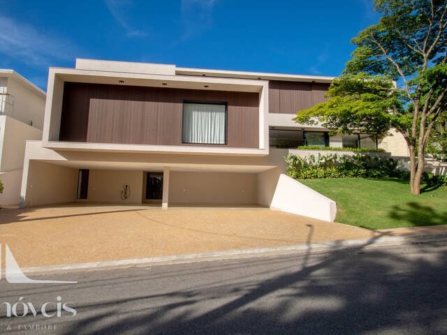 #1433 - Casa para Venda em Santana de Parnaíba - SP
