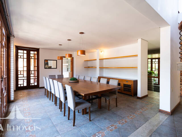 Casa para Venda em Santana de Parnaíba - 5