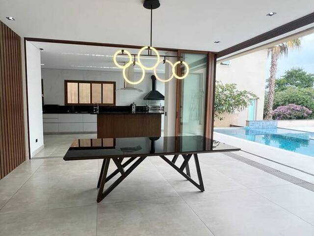 Casa para Venda em Santana de Parnaíba - 5