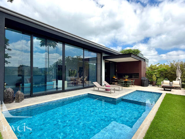 Casa para Venda em Santana de Parnaíba - 3