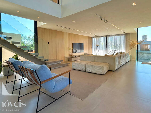 Casa para Venda em Santana de Parnaíba - 2