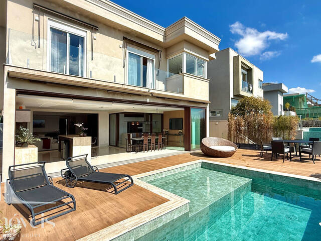 Casa para Venda em Santana de Parnaíba - 4
