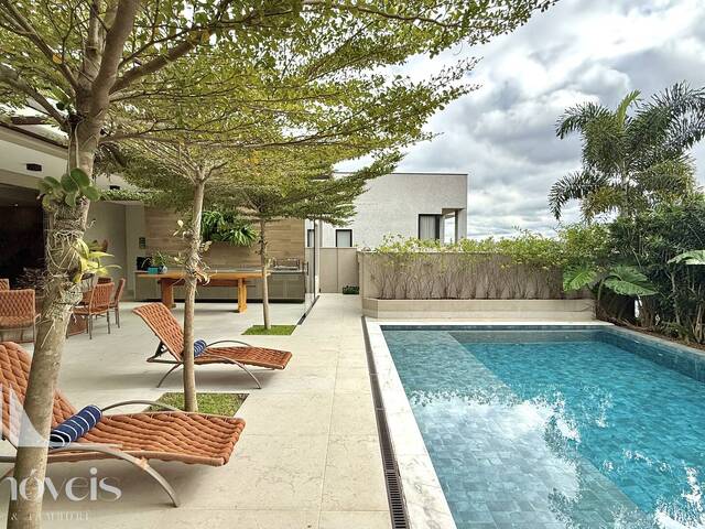 Casa para Venda em Santana de Parnaíba - 4